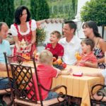 Lo psicoanalista Zoja: «la famiglia italiana, straordinaria risorsa»